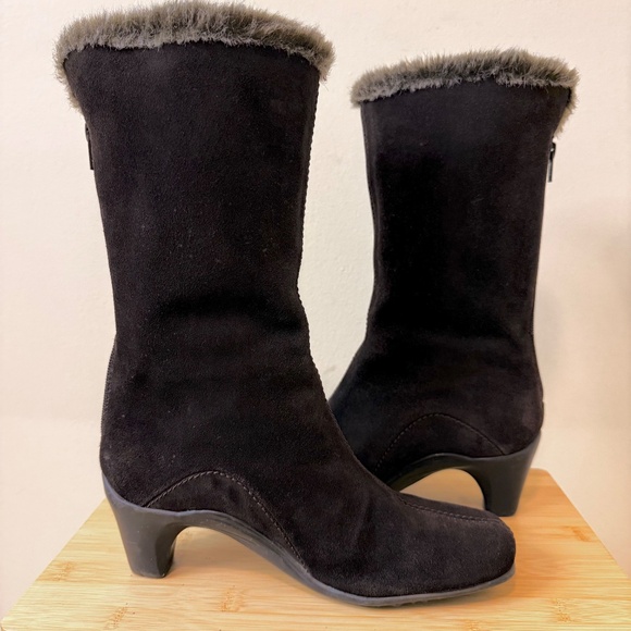 Sleek Deep Brown Suede Faux Fur Trim Boots - Picture 3 of 12